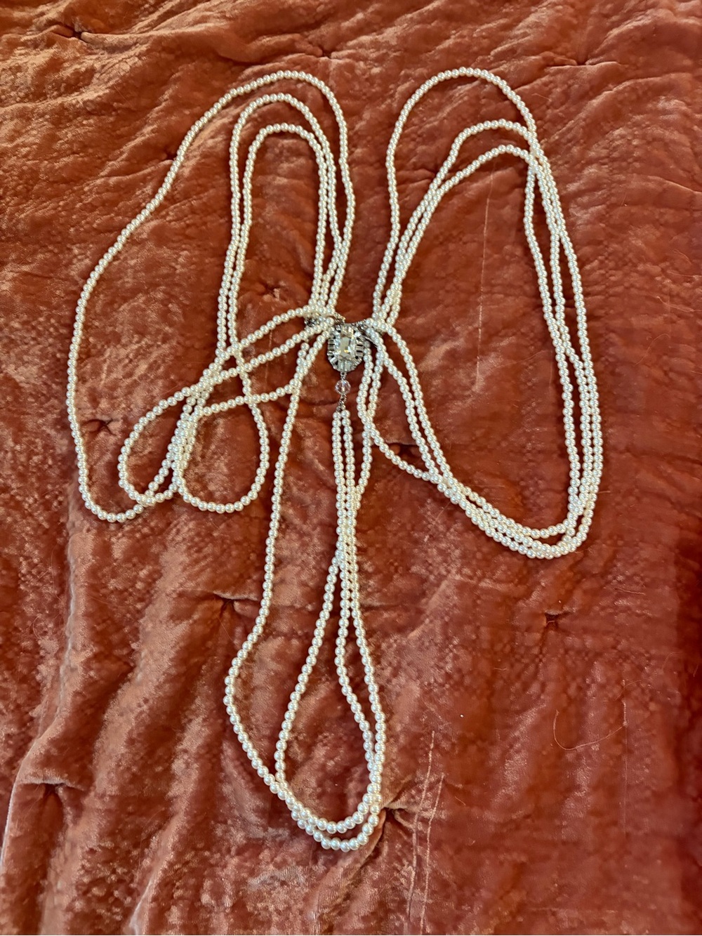 Babeyond Pearl Body Chain